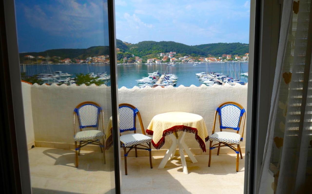 B&B Garni Stefi! Supetarska Draga Exterior photo